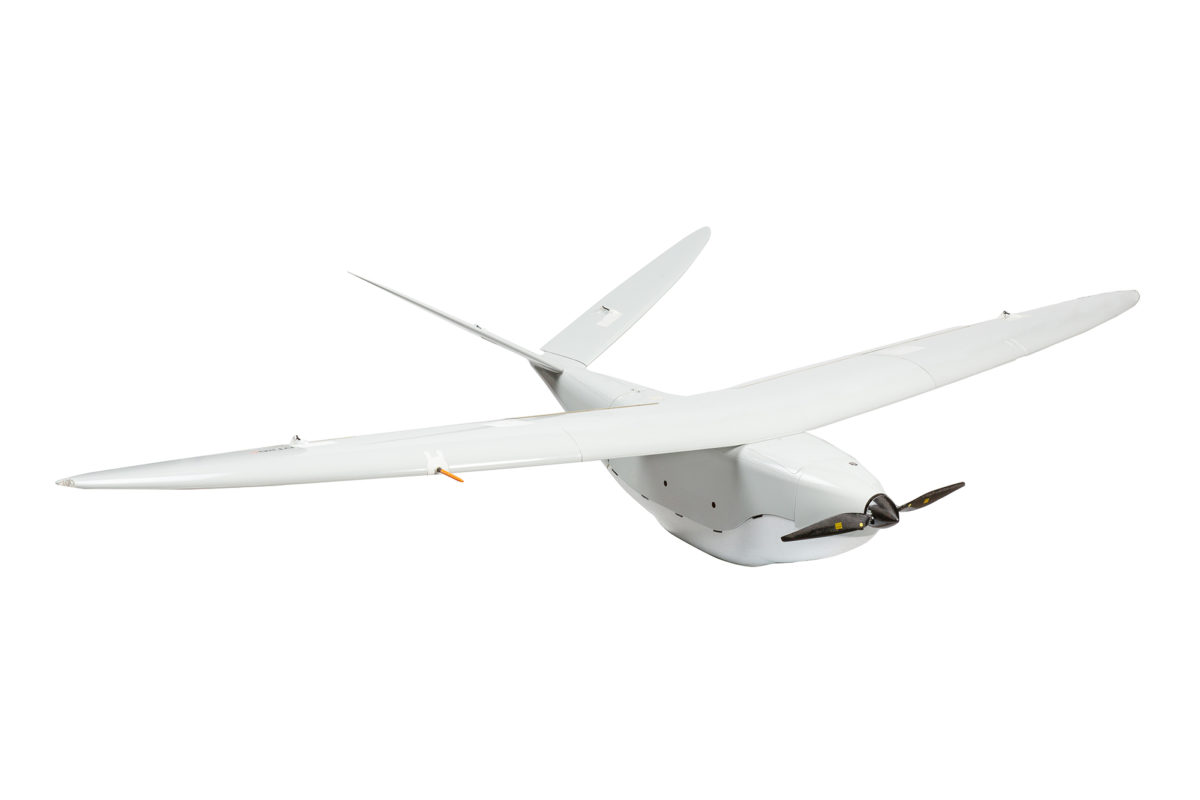 Le drone DT26 de Delair vue de 3/4 avant droit
